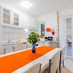 Charming With Private Pool In Mastrinka - 98 Sqm