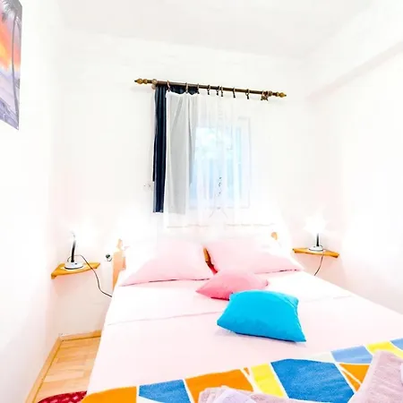 Charming With Private Pool In Mastrinka - 98 Sqm Appartamento Traù