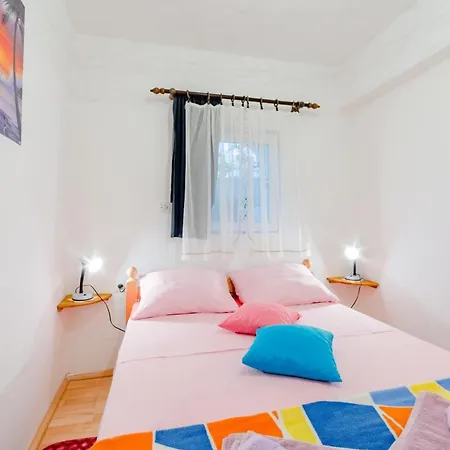 Charming With Private Pool In Mastrinka - 98 Sqm * Трогир