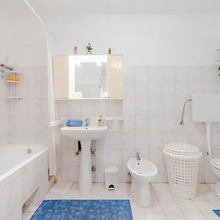 Charming With Private Pool In Mastrinka - 98 Sqm Апартаменты *
