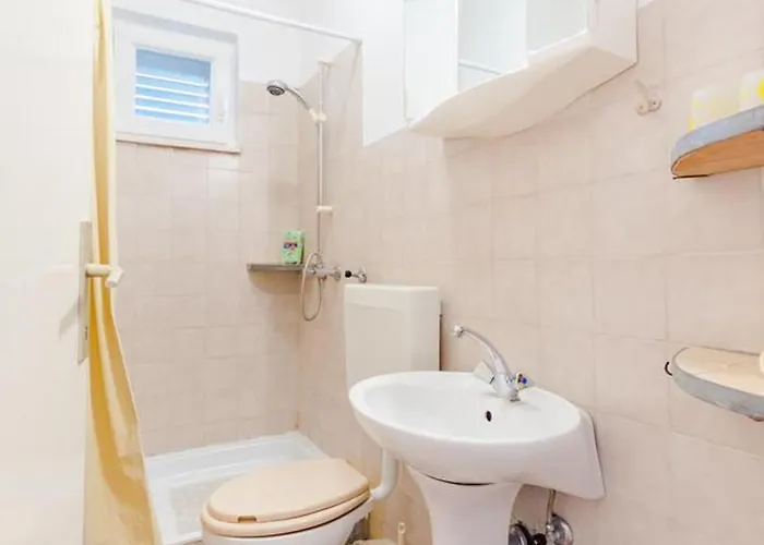 Charming With Private Pool In Mastrinka - 98 Sqm トロギール