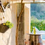 Apartamento Charming With Private Pool In Mastrinka - 98 Sqm *