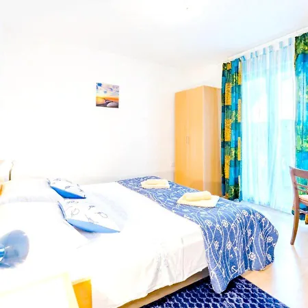 아파트 Charming With Private Pool In Mastrinka - 98 Sqm *