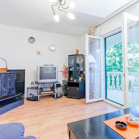 Charming With Private Pool In Mastrinka - 98 Sqm Apartmán Trogir
