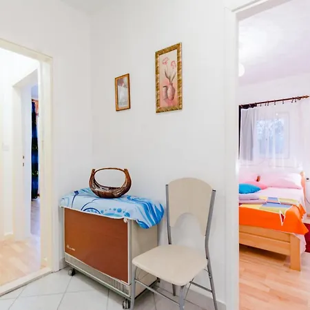 Charming With Private Pool In Mastrinka - 98 Sqm Appartement Trogir