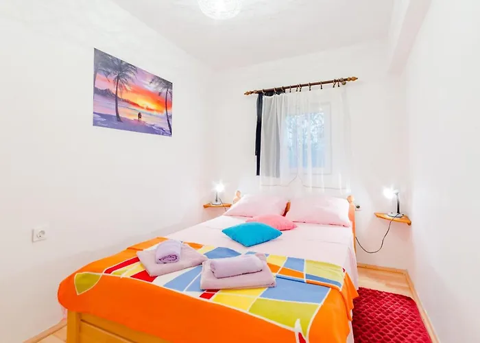 Appartement Charming With Private Pool In Mastrinka - 98 Sqm Trogir