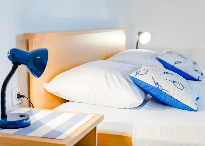 Charming With Private Pool In Mastrinka - 98 Sqm Appartement *