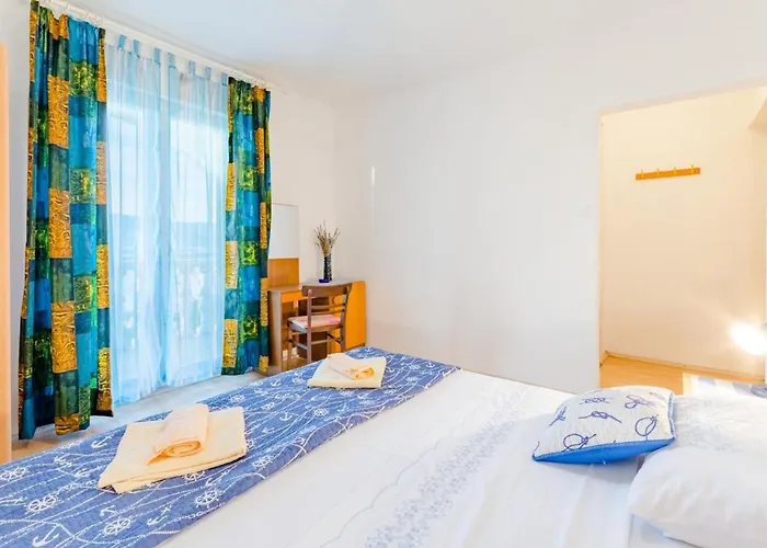 Charming With Private Pool In Mastrinka - 98 Sqm Appartement Trogir