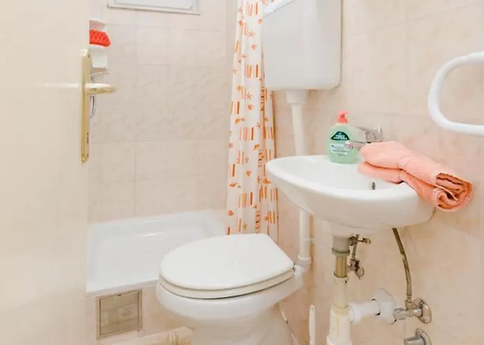 Charming With Private Pool In Mastrinka - 98 Sqm *